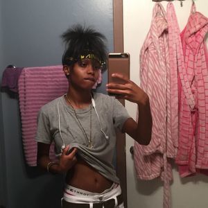 Meet your Posher, Amaya